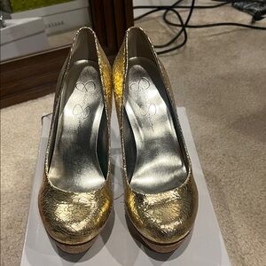 Jessica Simpson Shimmering Gold Heels